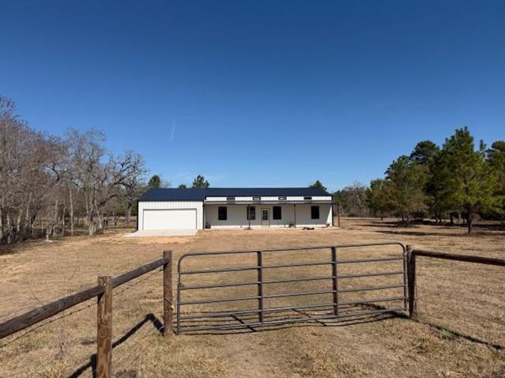 32310 Reids Prairie Road, Waller, TX 77484