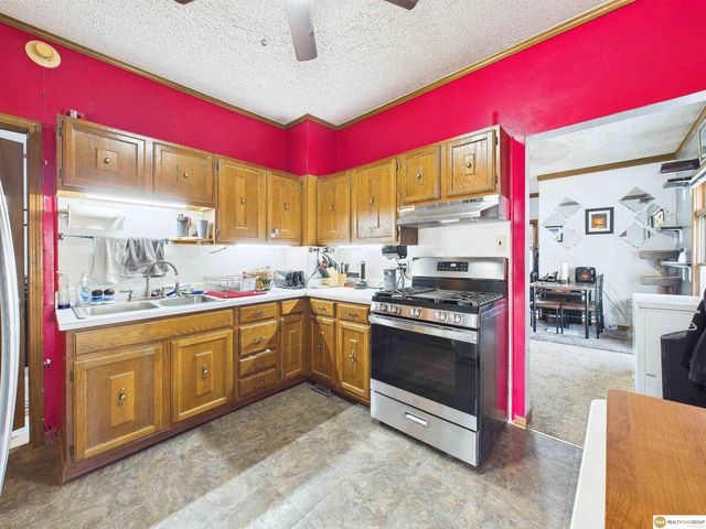 6509 Platte Avenue, Lincoln, NE 68507