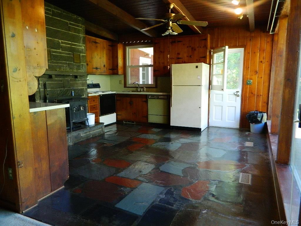 107 Orchard Lane, Hopewell Junction, NY 12533 — photo 3