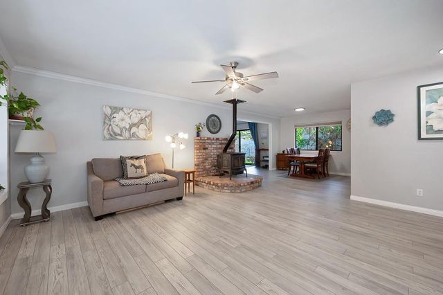 16560 Leafwood Ct, Meadow Vista, CA 95722