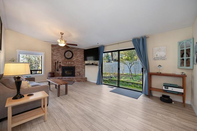 16560 Leafwood Ct, Meadow Vista, CA 95722