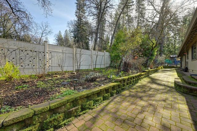 16560 Leafwood Ct, Meadow Vista, CA 95722