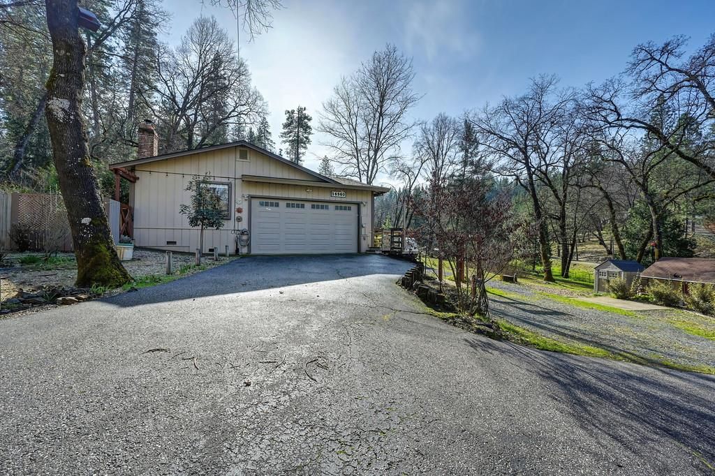 16560 Leafwood Ct, Meadow Vista, CA 95722