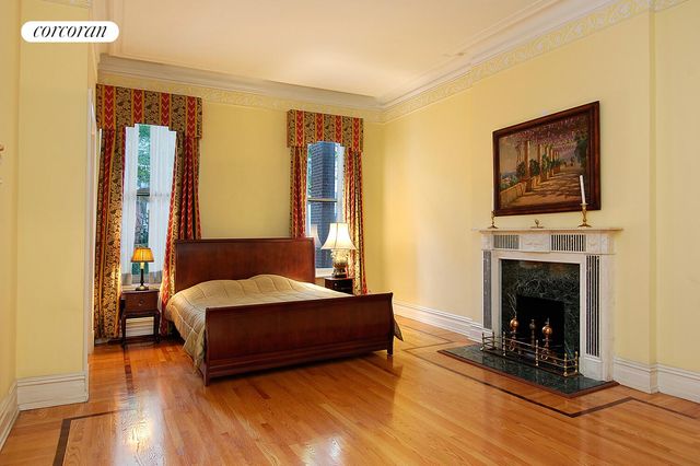 7 E 63RD Street, New York City, NY 10065