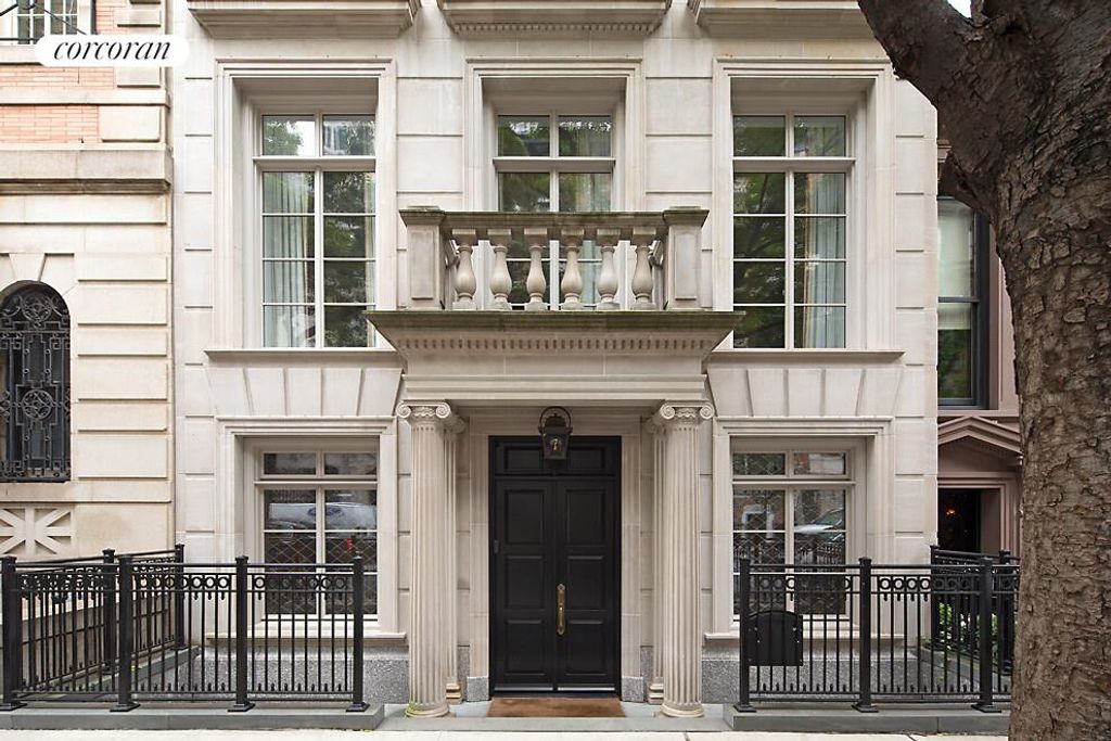 7 E 63RD Street, New York City, NY 10065