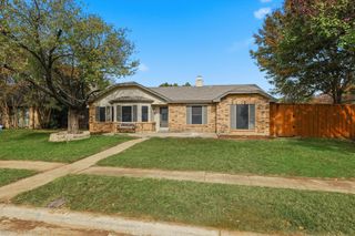 2800 Carnaby Lane, Flower Mound, TX 75028