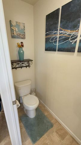 2114 LARKSPUR CT, Pennsburg, PA 18073