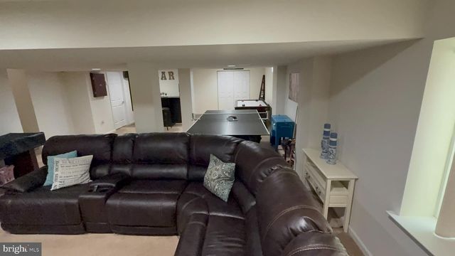 2114 LARKSPUR CT, Pennsburg, PA 18073