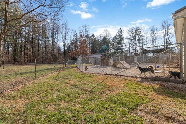 3280 E Hwy 635, Science Hill, KY 42553