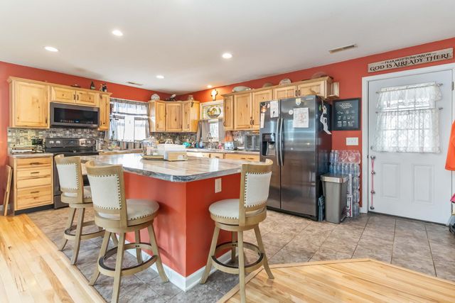 3280 E Hwy 635, Science Hill, KY 42553