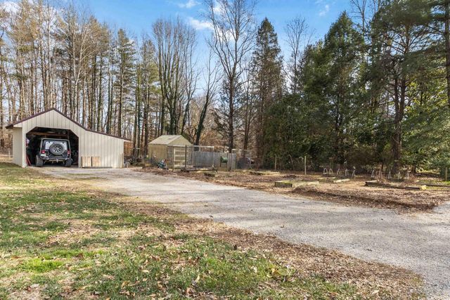 3280 E Hwy 635, Science Hill, KY 42553