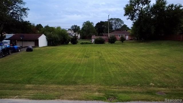 31525 Windsor Street, Garden City, MI 48135