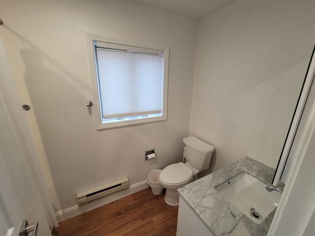 6156 N Kedvale Avenue, Chicago, IL 60646