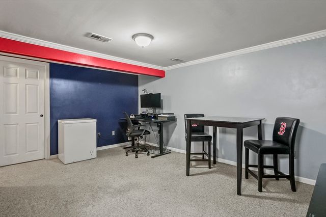 51 Crystal Street, Lowell, MA 01852
