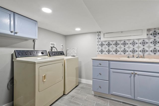 51 Crystal Street, Lowell, MA 01852