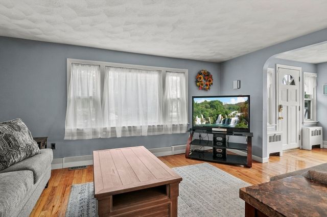 51 Crystal Street, Lowell, MA 01852