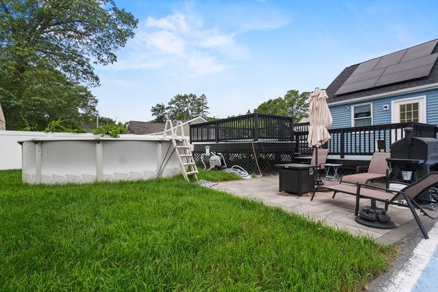 51 Crystal Street, Lowell, MA 01852