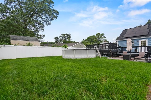 51 Crystal Street, Lowell, MA 01852
