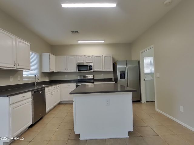 17244 W MAUI Lane, Surprise, AZ 85388