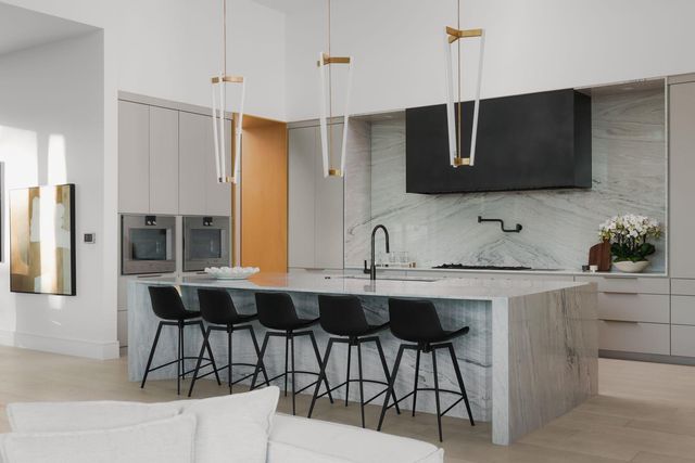 1003 The High RD, Austin, TX 78746