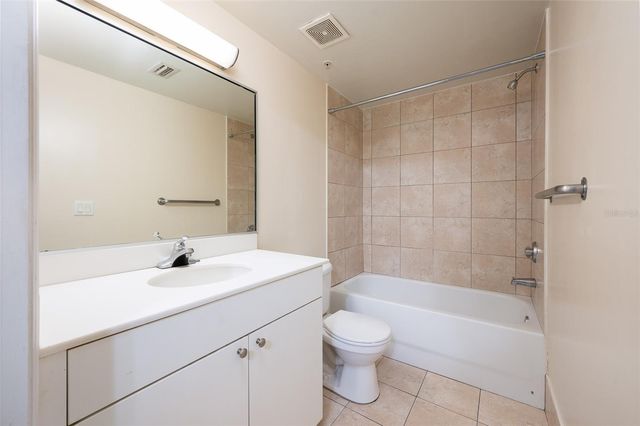 2515 SW 35TH PLACE 103, Gainesville, FL 32608