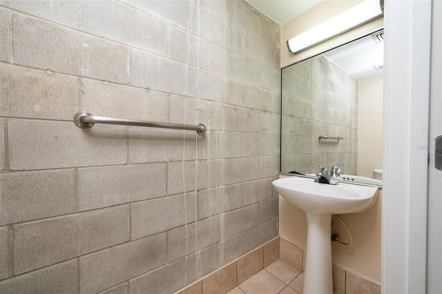 2515 SW 35TH PLACE 103, Gainesville, FL 32608