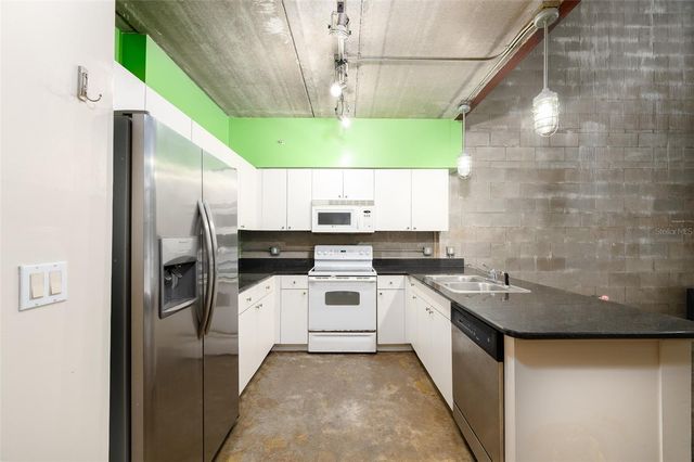 2515 SW 35TH PLACE 103, Gainesville, FL 32608