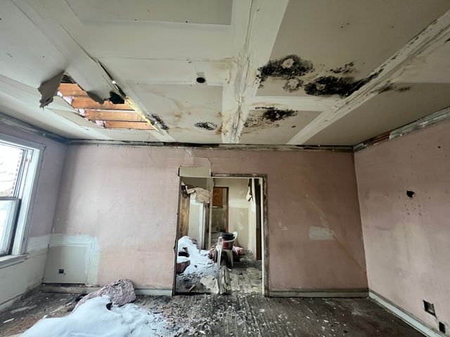 3827 W Fillmore Street, Chicago, IL 60624