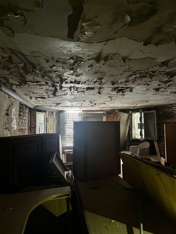 3827 W Fillmore Street, Chicago, IL 60624