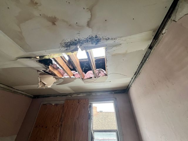 3827 W Fillmore Street, Chicago, IL 60624