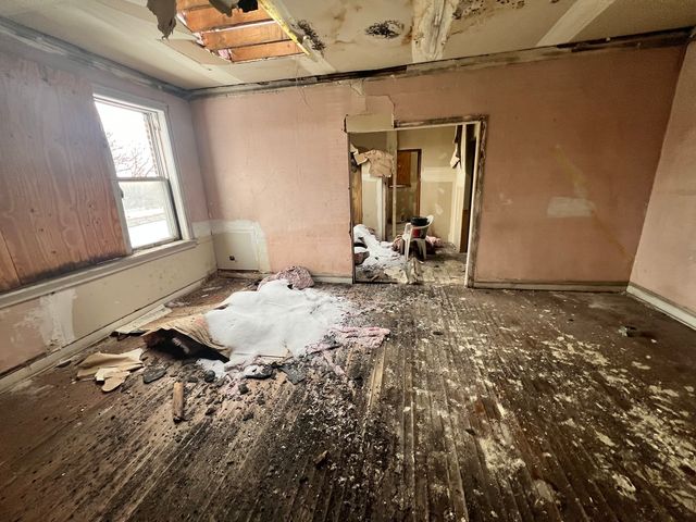 3827 W Fillmore Street, Chicago, IL 60624