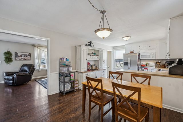 208 Bailey Collins Dr, Smyrna, TN 37167