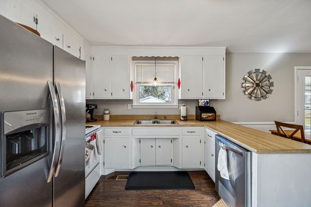 208 Bailey Collins Dr, Smyrna, TN 37167