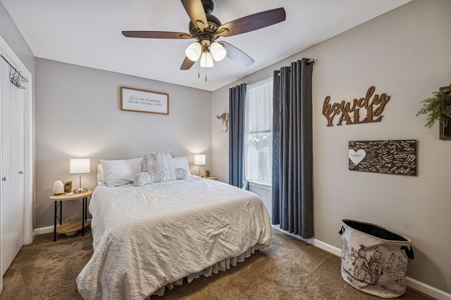 208 Bailey Collins Dr, Smyrna, TN 37167