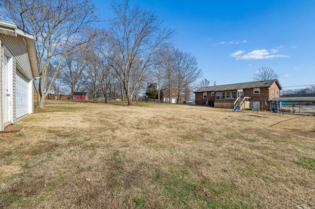 208 Bailey Collins Dr, Smyrna, TN 37167