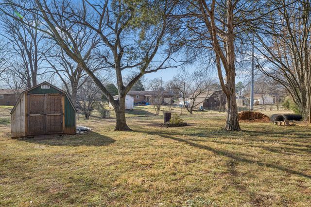 208 Bailey Collins Dr, Smyrna, TN 37167