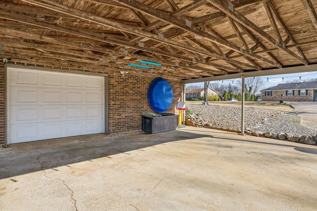 208 Bailey Collins Dr, Smyrna, TN 37167