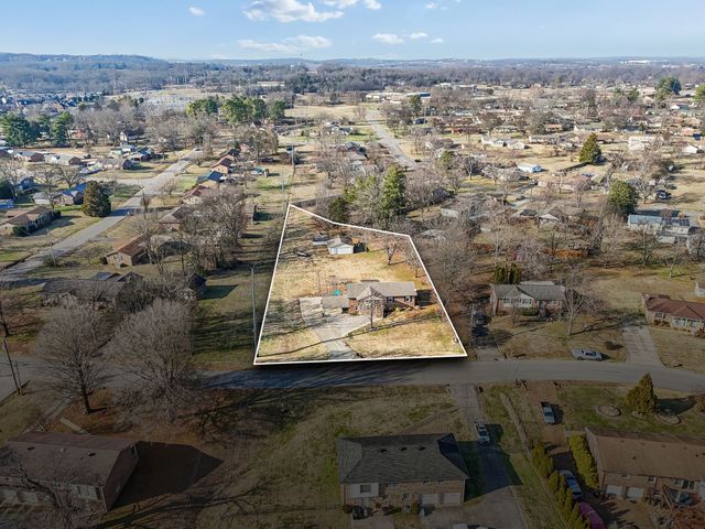 208 Bailey Collins Dr, Smyrna, TN 37167