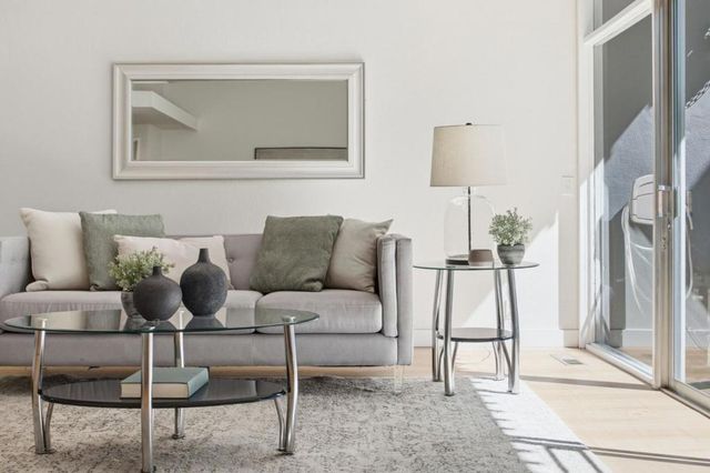 315 Carlos Avenue, Redwood City, CA 94061