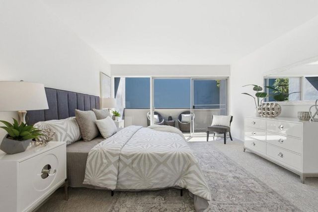 315 Carlos Avenue, Redwood City, CA 94061