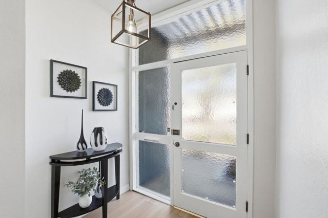 315 Carlos Avenue, Redwood City, CA 94061