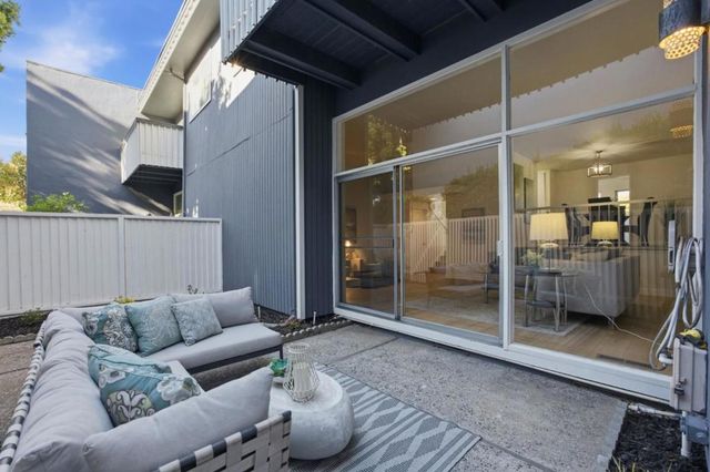 315 Carlos Avenue, Redwood City, CA 94061