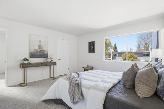 315 Carlos Avenue, Redwood City, CA 94061