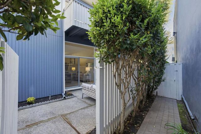 315 Carlos Avenue, Redwood City, CA 94061