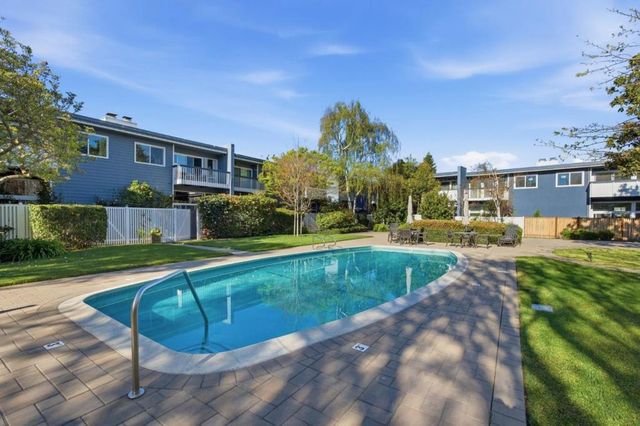 315 Carlos Avenue, Redwood City, CA 94061