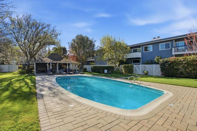 315 Carlos Avenue, Redwood City, CA 94061