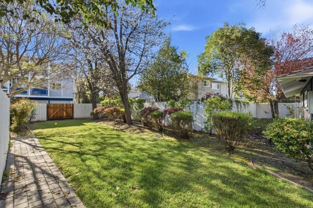 315 Carlos Avenue, Redwood City, CA 94061