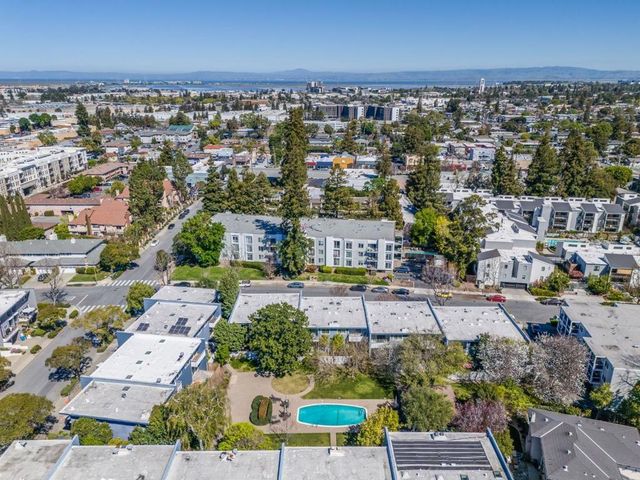 315 Carlos Avenue, Redwood City, CA 94061