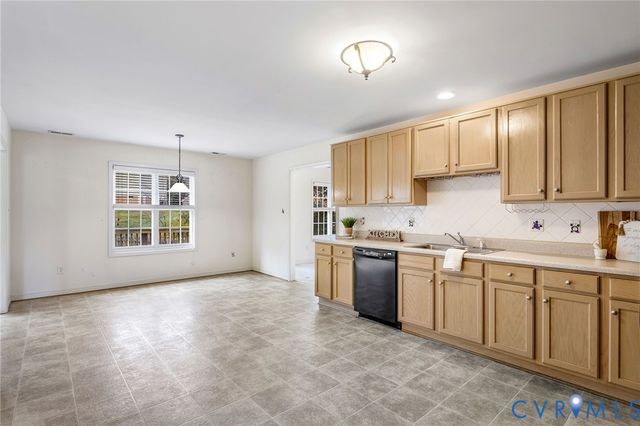 3120 Clintwood Rd, Midlothian, VA 23112