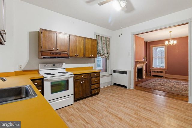 402 W UNION ST, West Chester, PA 19382